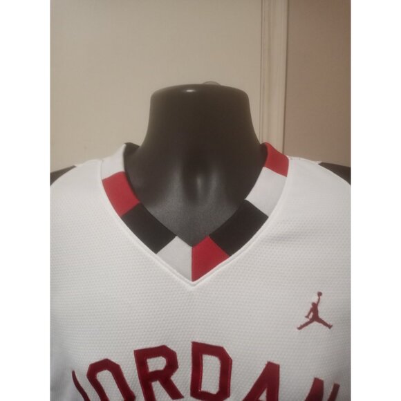VTG Air Jordan Michael Jordan #23 Men White Stitched Basketball Jersey 2XL - Picture 5 of 13